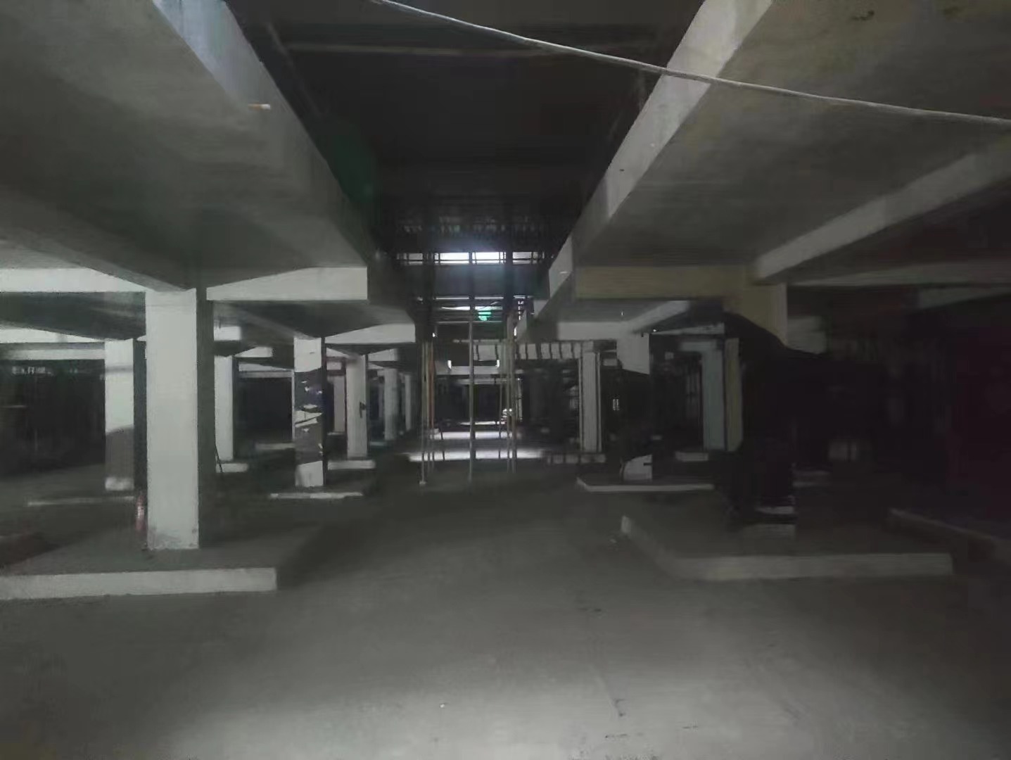 崇左山东又一个上海博普LOFT车库拔地而起